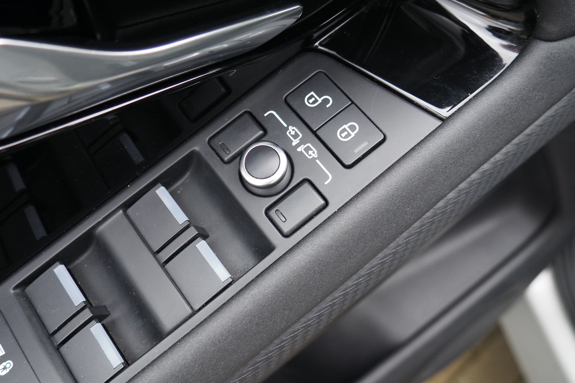 
								Land Rover Range Rover Evoque D150 S + Cuir, 1ère Main – Garantie 12 Mois complet									