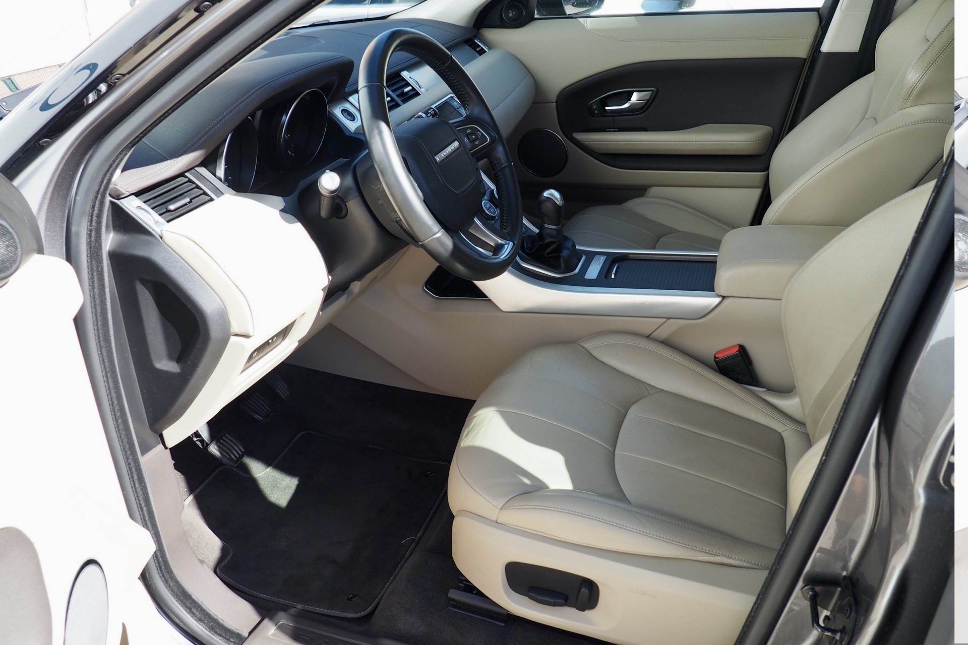 
								Land Rover Range Rover Evoque ED4 150 SE  + Cuir + Xénon, 1ère Main – Garantie 12 Mois complet									