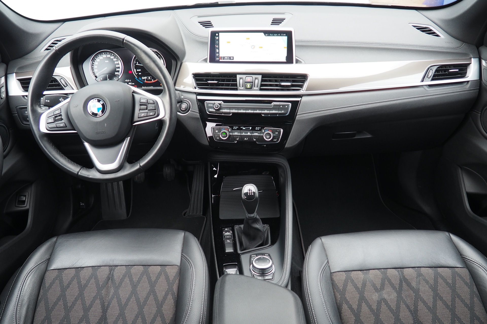 
								BMW X1 18i 140 Xline + Options, 1ère main – Garantie 12 Mois complet									
