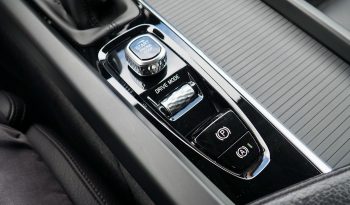 
VOLVO V60 D3 150 Business Executive  + Attelage + Caméra + Intellisafe Assist et Suround + Options, 1ère Main – Garantie 12 mois. complet								