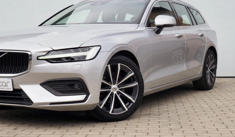 VOLVO V60 D3 150 Business Executive  + Attelage + Caméra + Intellisafe Assist et Suround + Options, 1ère Main – Garantie 12 mois.