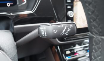 
VOLKSWAGEN Touran 2,0 Tdi 150 DSG Style  + Options, 1ère Main – Garantie 12 mois. complet								