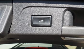 
VOLKSWAGEN Touran 1,5 Tsi 150 Evo DSG7 Active  + Toit pano. + Attelage élec. + Options, 1ère Main – Garantie 12 mois. complet								