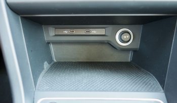 
VOLKSWAGEN Touran 1,5 Tsi 150 Evo DSG7 Active  + Toit pano. + Attelage élec. + Options, 1ère Main – Garantie 12 mois. complet								