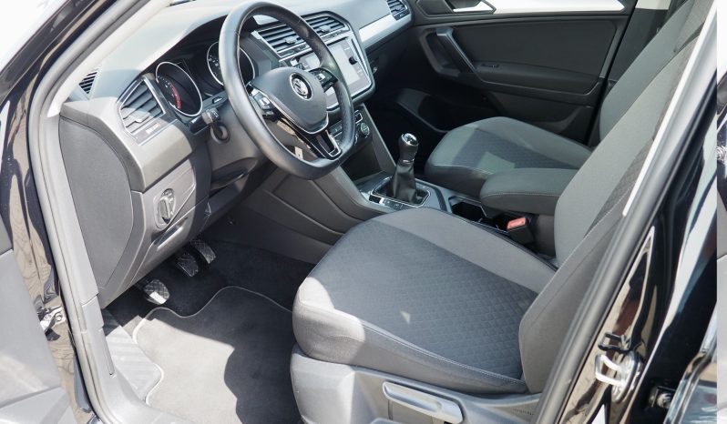 VOLKSWAGEN Tiguan Allspace 1,5 Tsi 150 Evo Confortline Business  + Toit pano. + Attelage élec. + Options, 1ère Main – Garantie 12 mois.