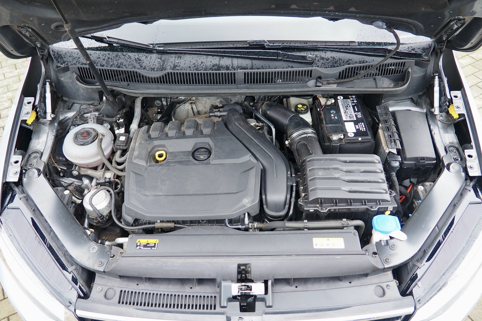 VOLKSWAGEN Touran 1,5 Tsi 150 Evo DSG Carat + Caméra + Options, 1ère Main – Garantie 12 mois. complet