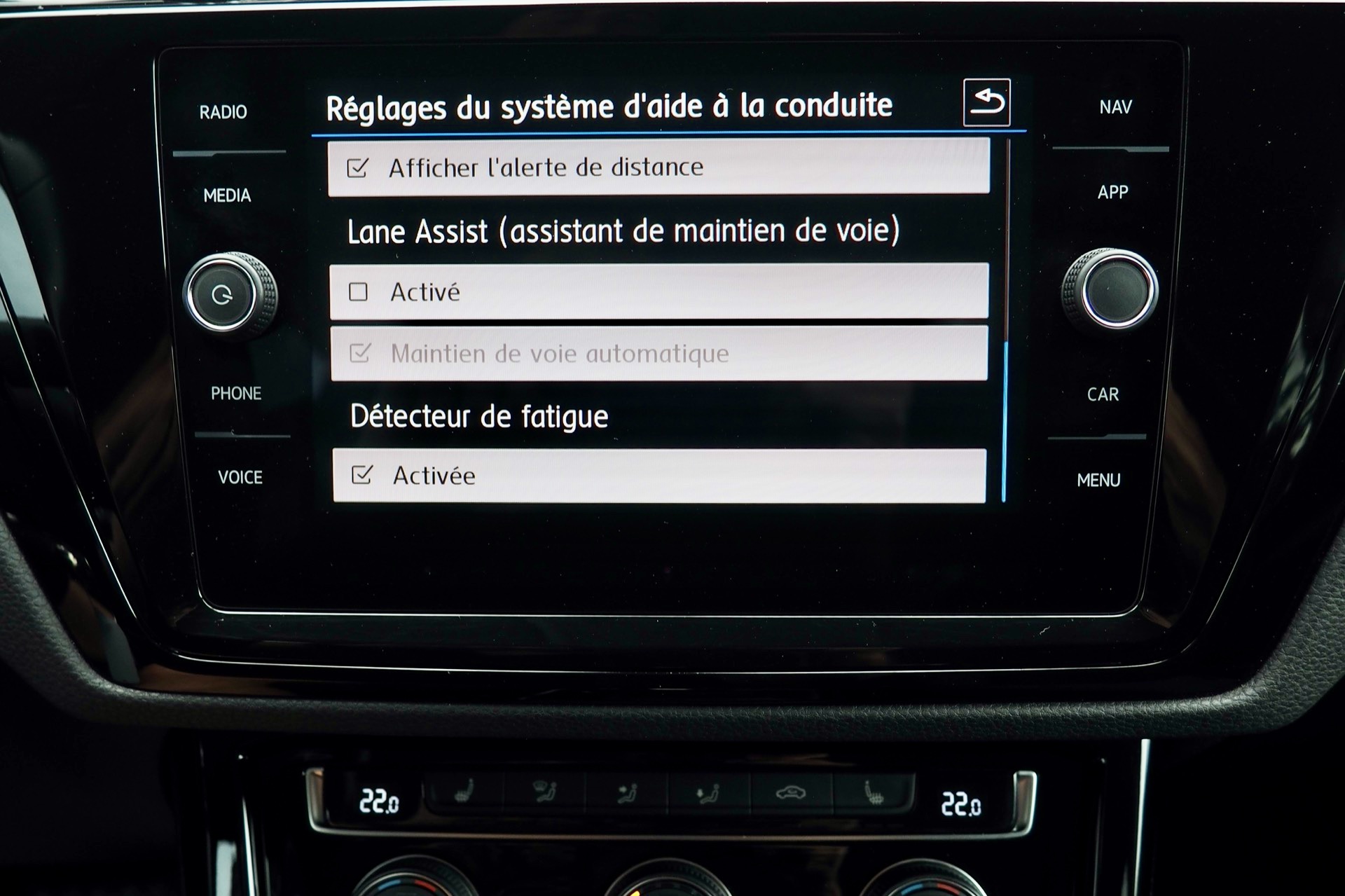 VOLKSWAGEN Touran 1,5 Tsi 150 Evo DSG Carat + Caméra + Options, 1ère Main – Garantie 12 mois. complet