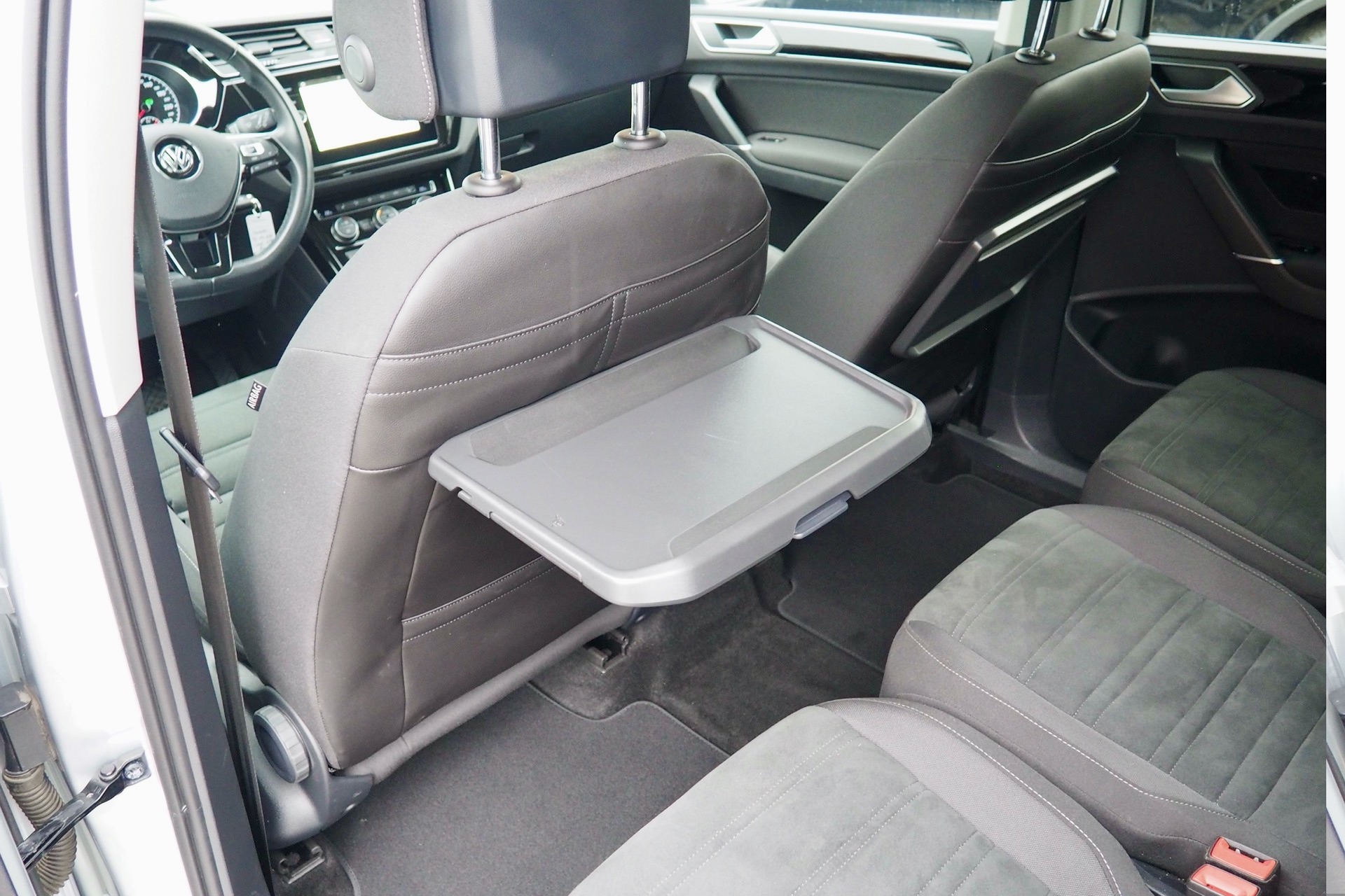 VOLKSWAGEN Touran 1,5 Tsi 150 Evo DSG Carat + Caméra + Options, 1ère Main – Garantie 12 mois. complet