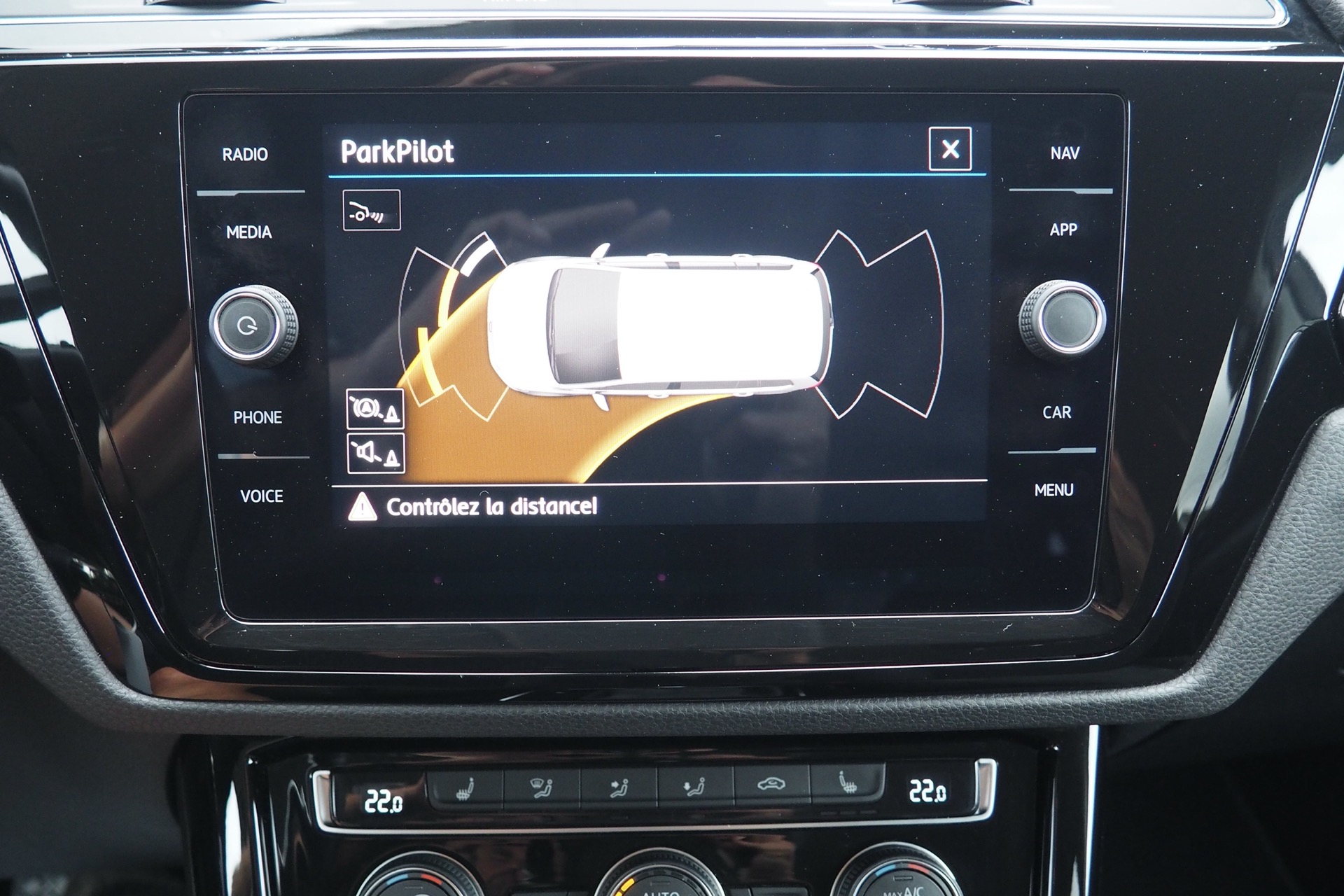 VOLKSWAGEN Touran 1,5 Tsi 150 Evo DSG Carat + Caméra + Options, 1ère Main – Garantie 12 mois. complet