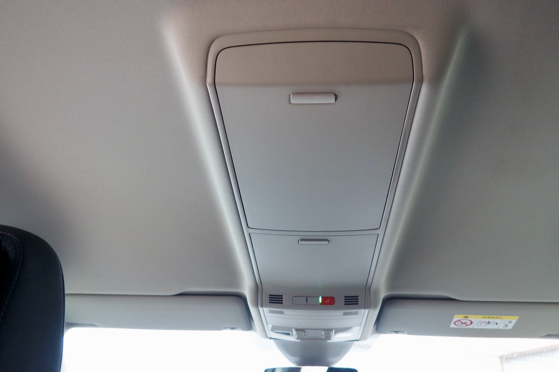 VOLKSWAGEN Touran 1,5 Tsi 150 Evo DSG Carat + Caméra + Options, 1ère Main – Garantie 12 mois. complet