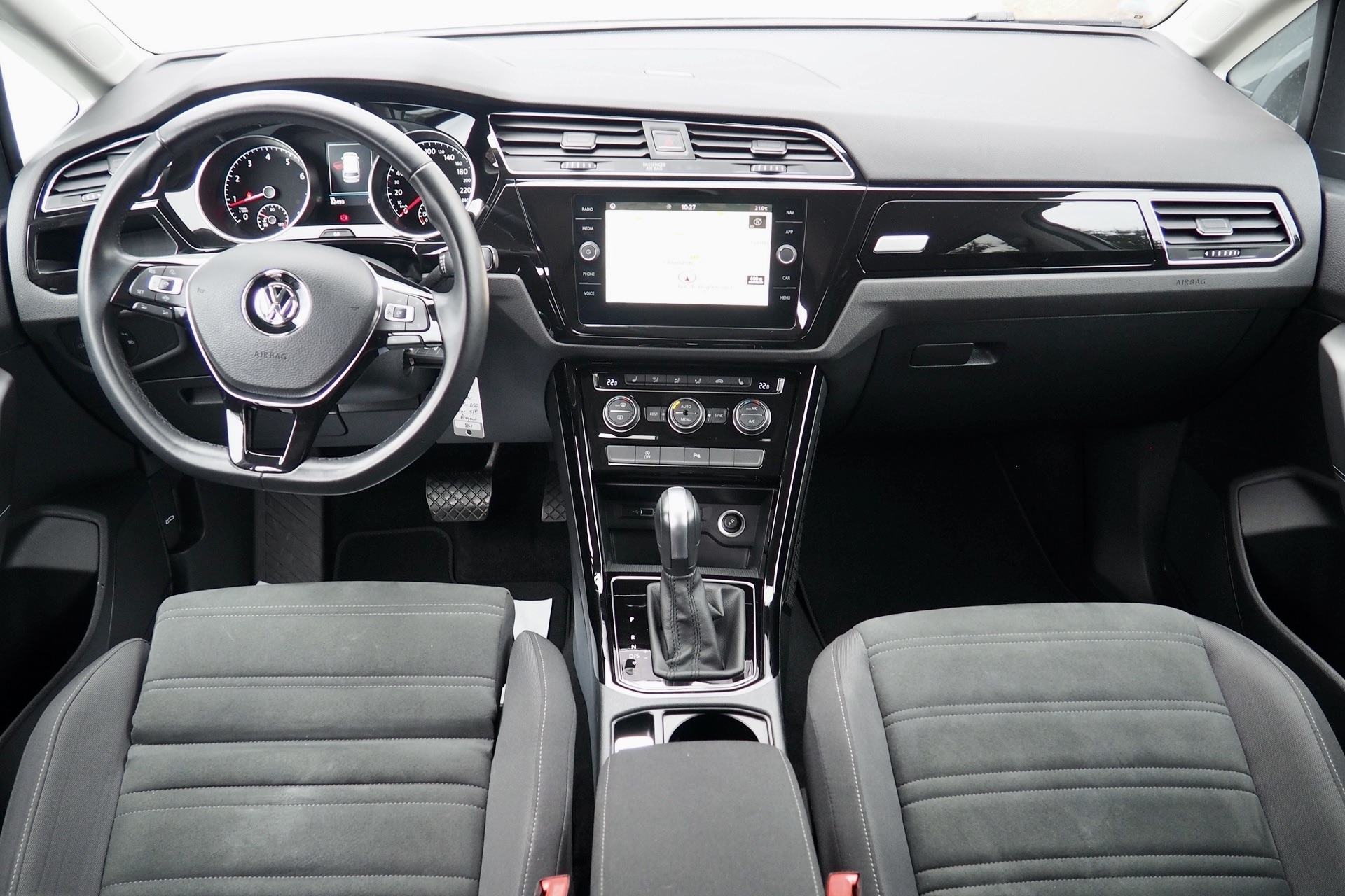 VOLKSWAGEN Touran 1,5 Tsi 150 Evo DSG Carat + Caméra + Options, 1ère Main – Garantie 12 mois.