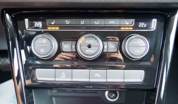 VOLKSWAGEN Touran 1,5 Tsi 150 Evo DSG Carat + Caméra + Options, 1ère Main – Garantie 12 mois. complet