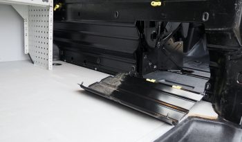 
Peugeot Expert Fourgon 2,0 Hdi 145 EAT8  + Caméra + Attelage + Options, 1ère Main – Garantie 12 mois. complet								