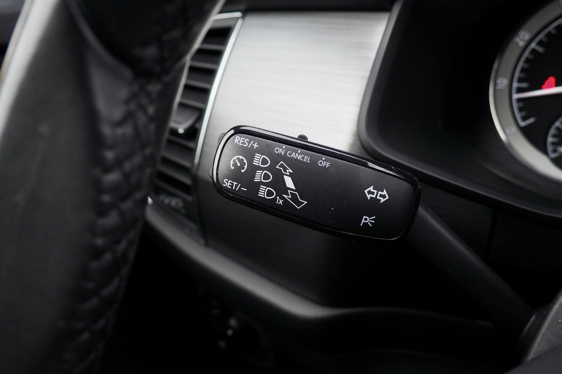 SKODA Kodiaq 1,5 Tsi 150 Ambition  + Caméra + Attelage + Options, 1ère Main – Garantie 12 mois. complet