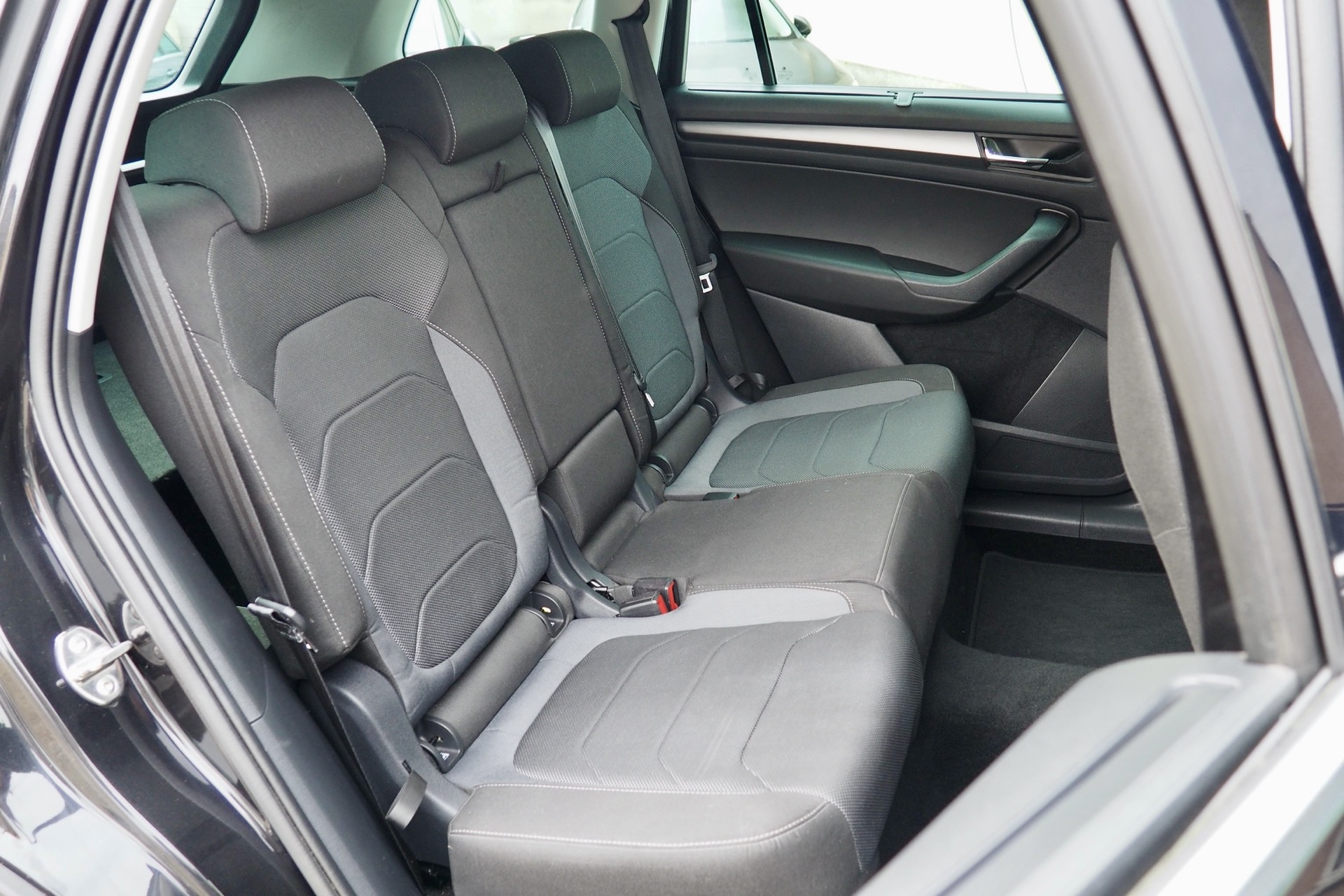SKODA Kodiaq 1,5 Tsi 150 Ambition  + Caméra + Attelage + Options, 1ère Main – Garantie 12 mois. complet