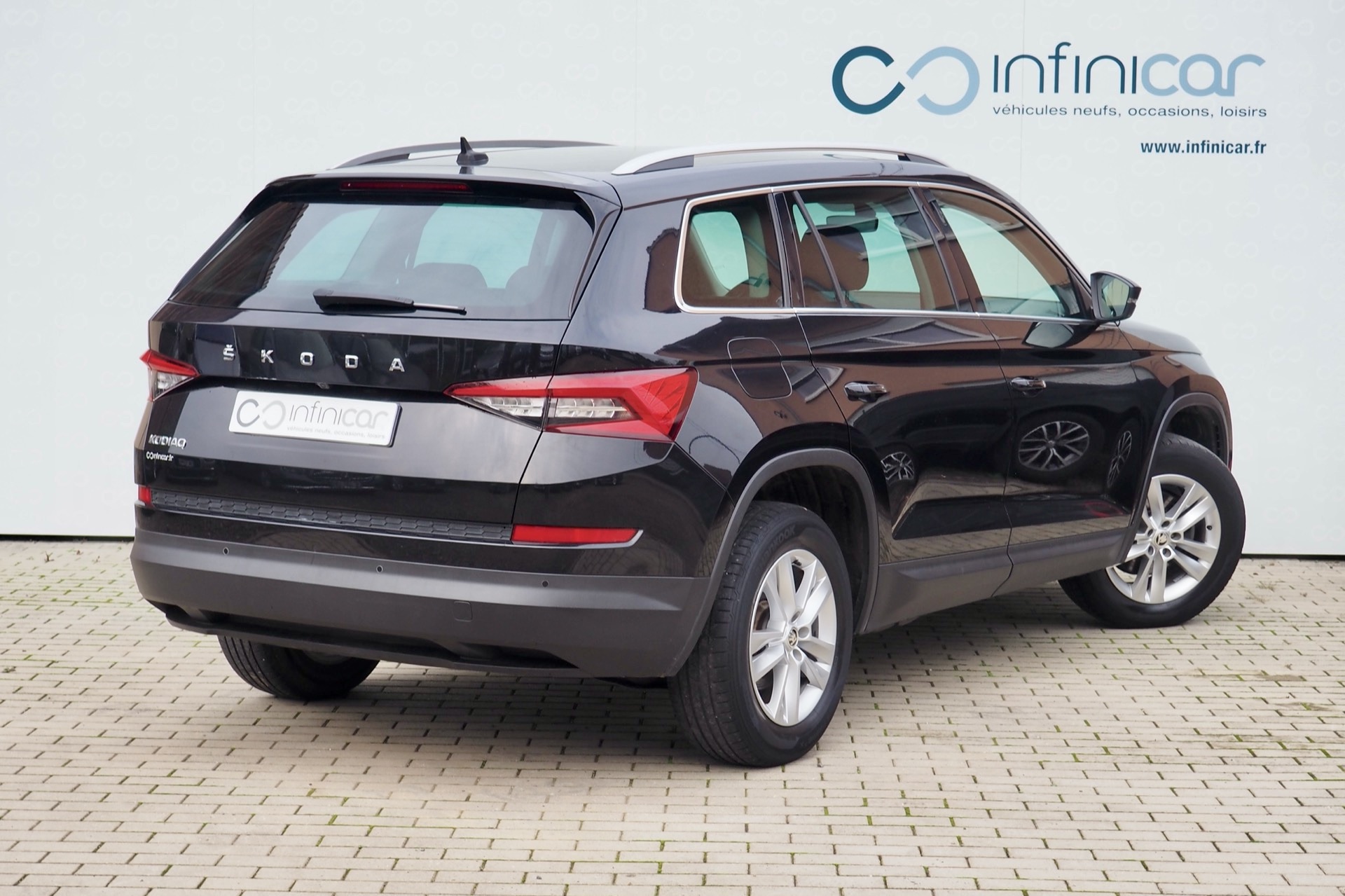 SKODA Kodiaq 1,5 Tsi 150 Ambition  + Caméra + Attelage + Options, 1ère Main – Garantie 12 mois. complet