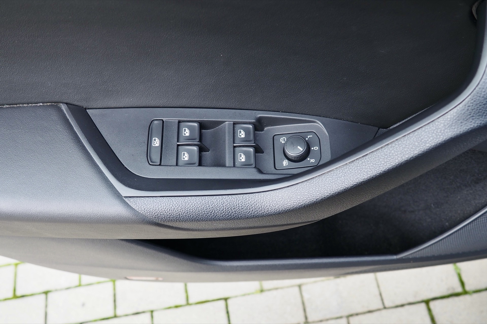 SKODA Kodiaq 1,5 Tsi 150 Ambition  + Caméra + Attelage + Options, 1ère Main – Garantie 12 mois. complet