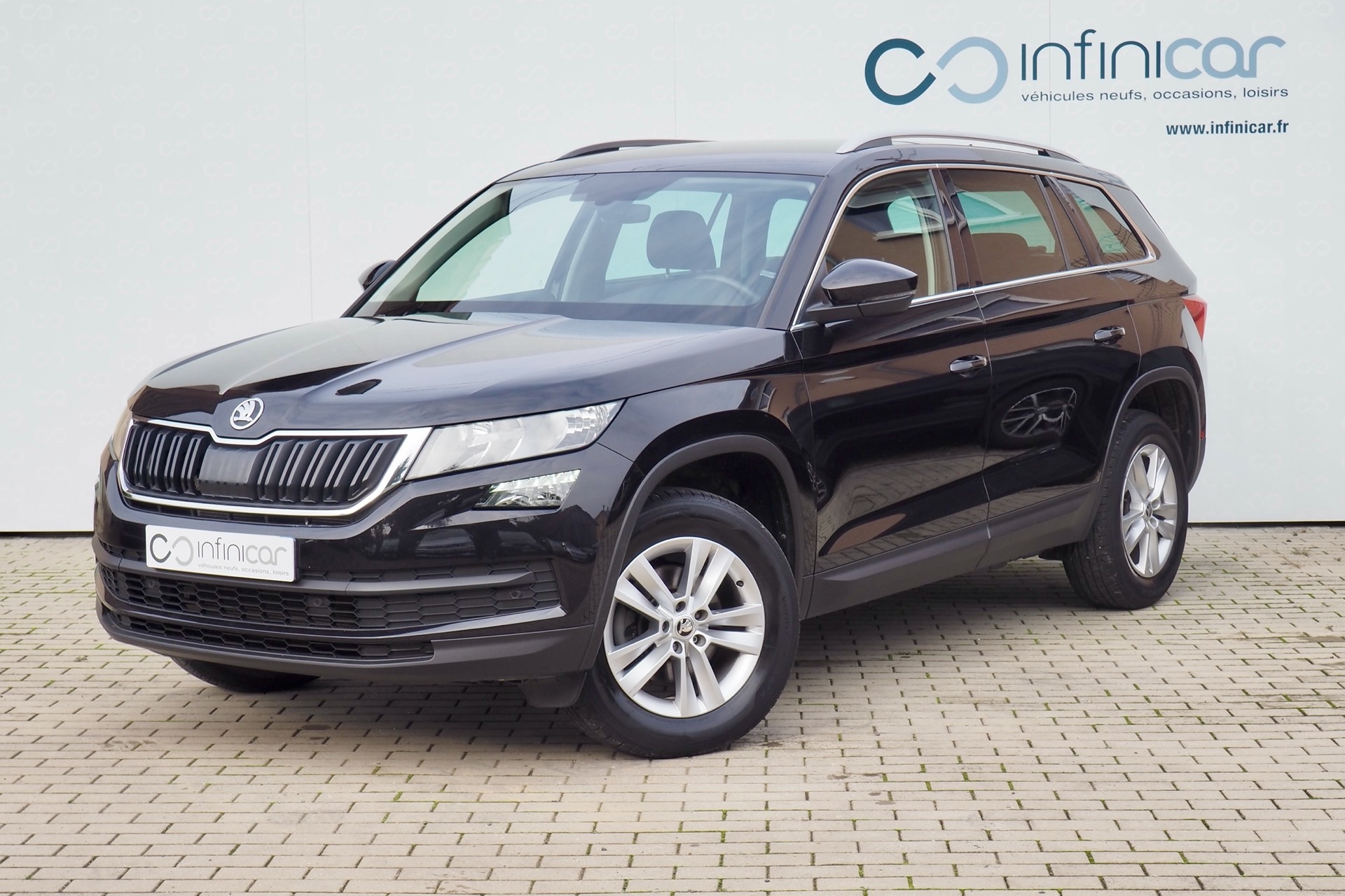 SKODA Kodiaq 1,5 Tsi 150 Ambition  + Caméra + Attelage + Options, 1ère Main – Garantie 12 mois. complet