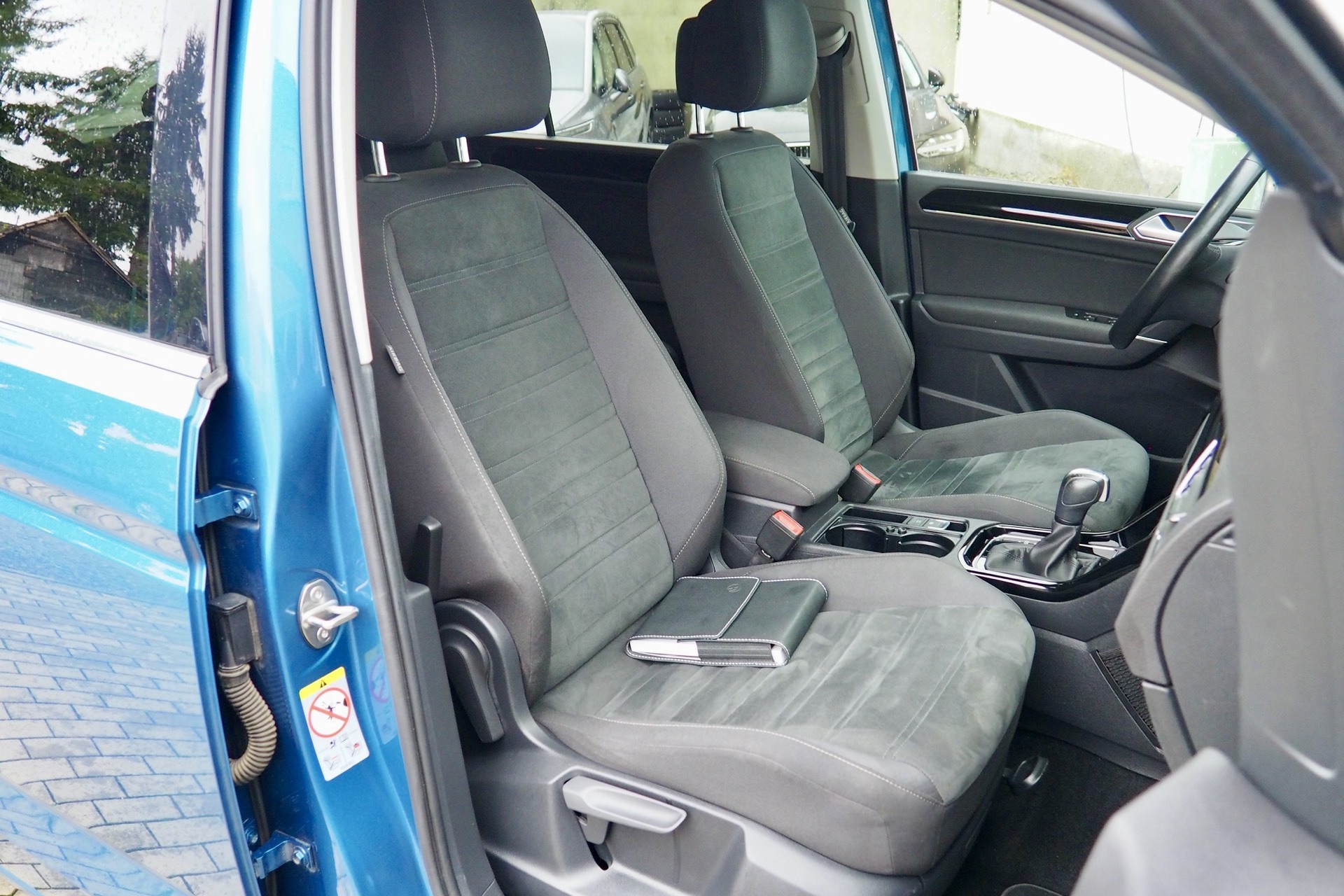VOLKSWAGEN Touran 1,5 Tsi 150 Evo DSG Carat, 7 places  + Options  – Garantie 12 mois. complet