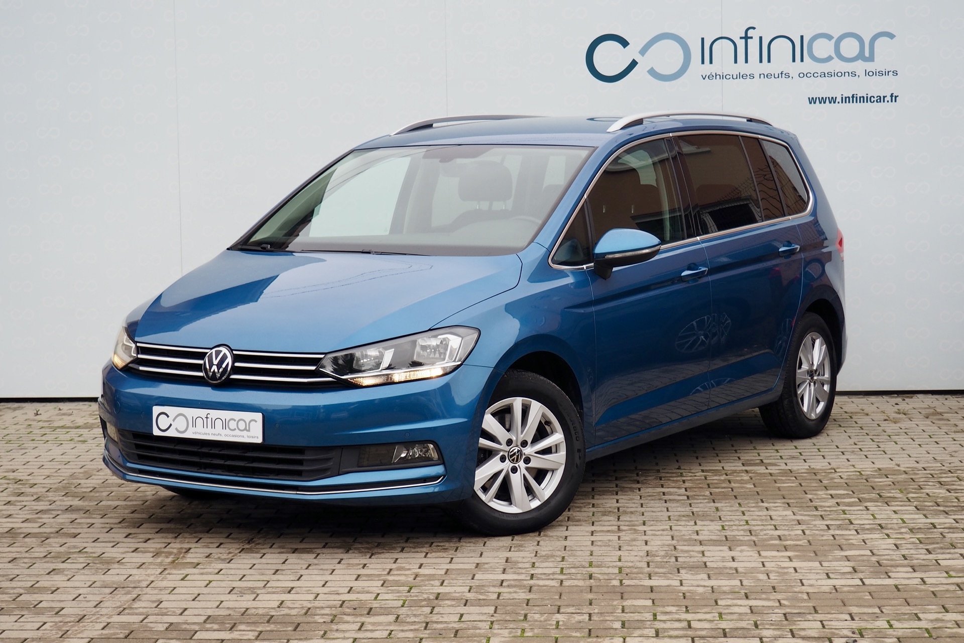 VOLKSWAGEN Touran 1,5 Tsi 150 Evo DSG Carat, 7 places  + Options  – Garantie 12 mois. complet