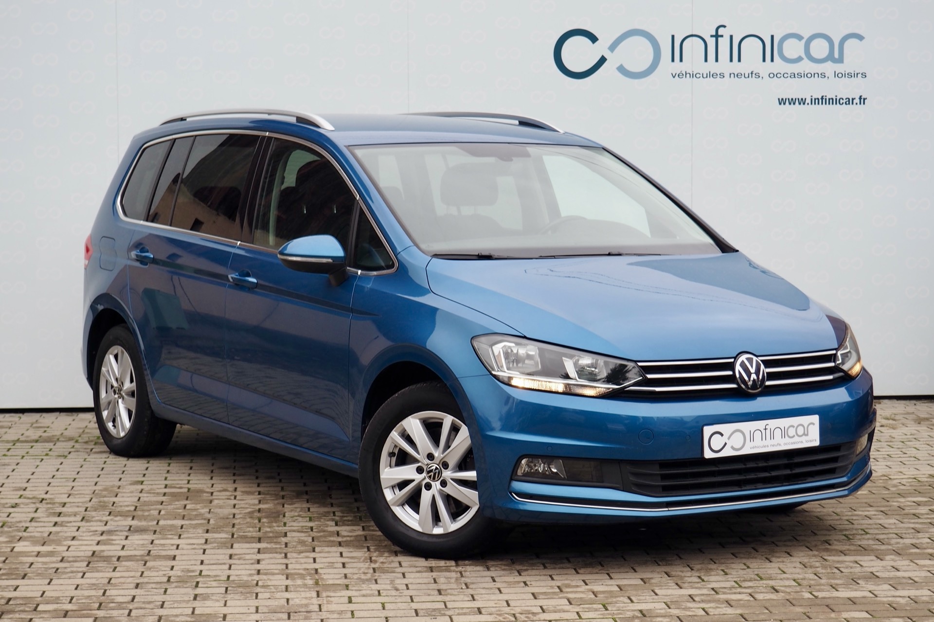 VOLKSWAGEN Touran 1,5 Tsi 150 Evo DSG Carat, 7 places  + Options  – Garantie 12 mois.