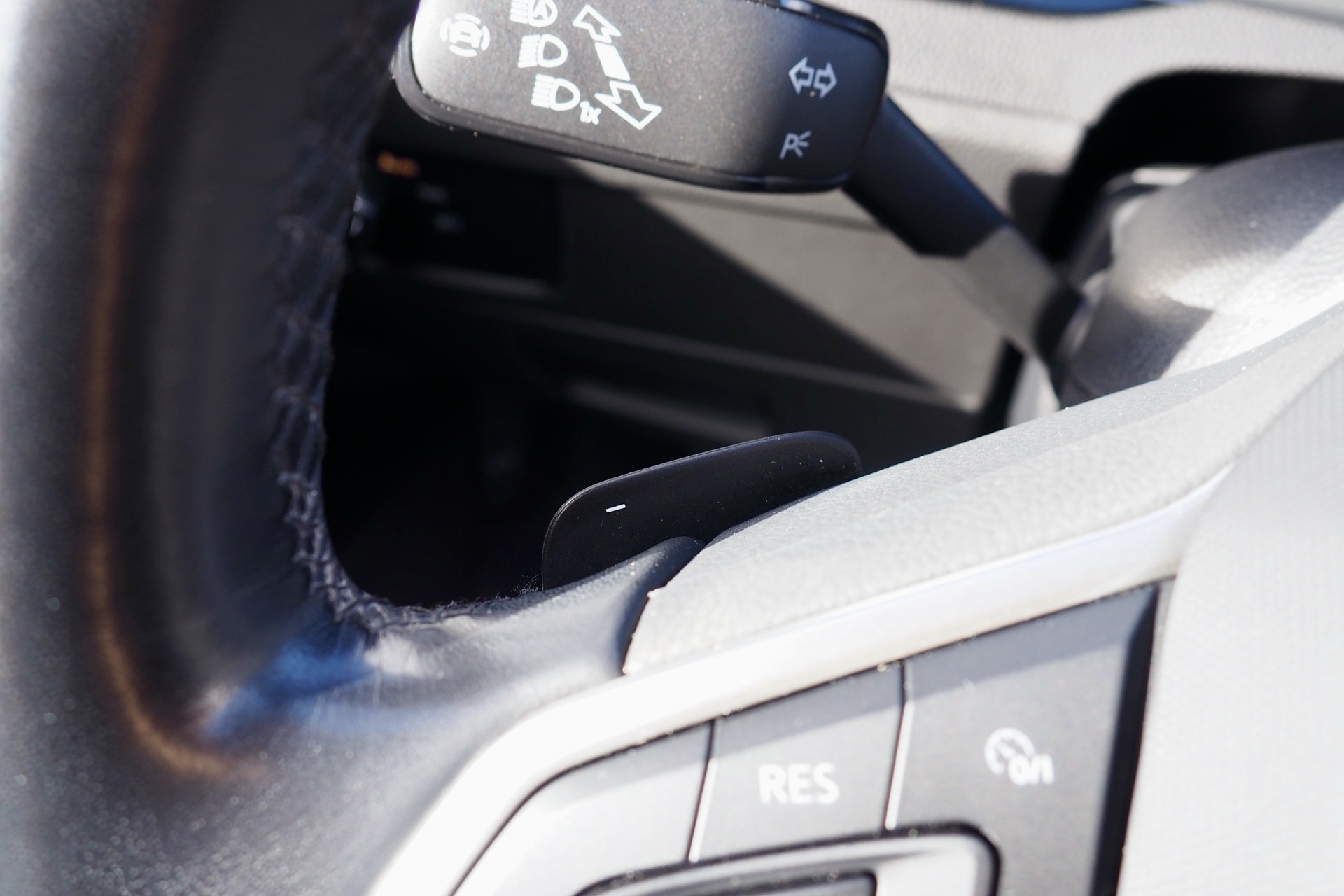 VOLKSWAGEN Passat SW 1,5 Tsi 150 Evo DSG Elégance  + Attelage élec. + Virtual Cockpit + Caméra 360° + Options, 1ère Main – Garantie 12 mois. complet