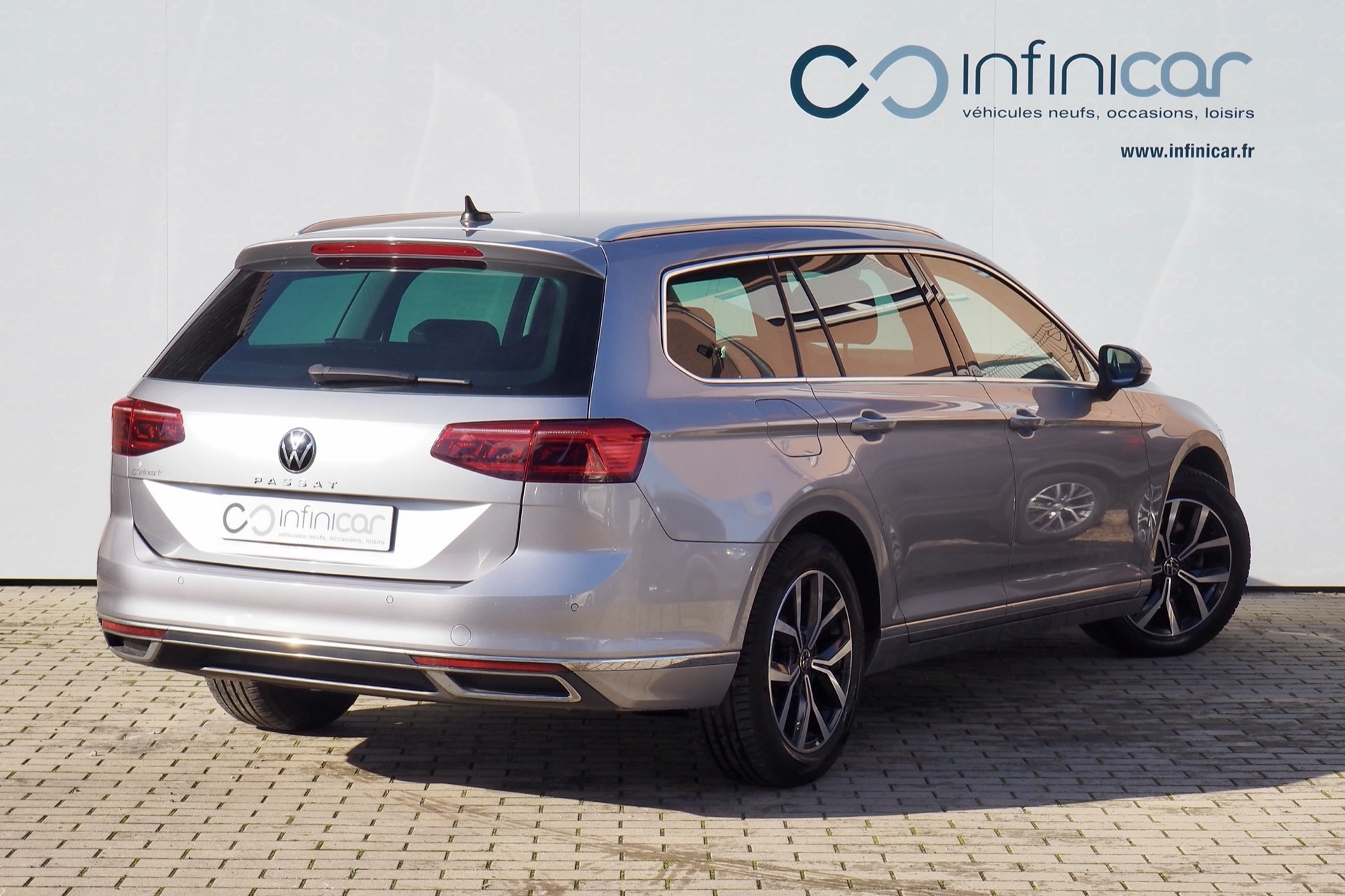 VOLKSWAGEN Passat SW 1,5 Tsi 150 Evo DSG Elégance  + Attelage élec. + Virtual Cockpit + Caméra 360° + Options, 1ère Main – Garantie 12 mois. complet