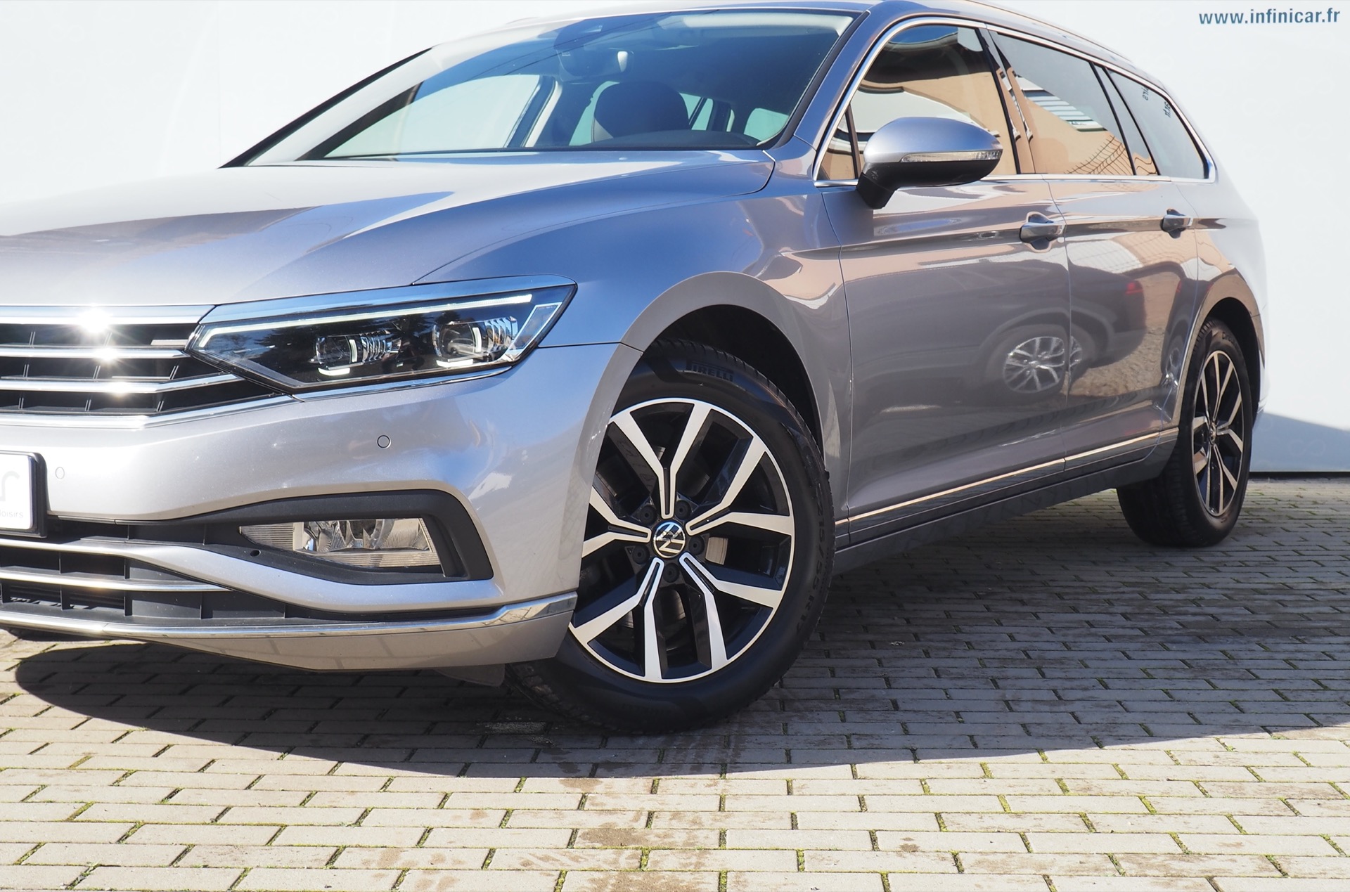 VOLKSWAGEN Passat SW 1,5 Tsi 150 Evo DSG Elégance  + Attelage élec. + Virtual Cockpit + Caméra 360° + Options, 1ère Main – Garantie 12 mois.