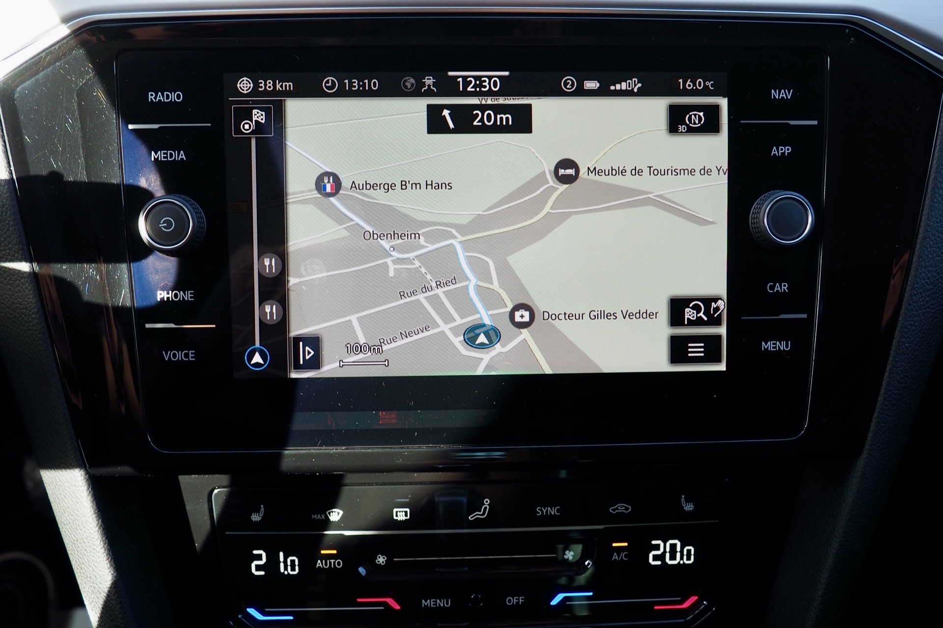 VOLKSWAGEN Passat SW 1,5 Tsi 150 Evo DSG Elégance  + Attelage élec. + Virtual Cockpit + Caméra 360° + Options, 1ère Main – Garantie 12 mois. complet