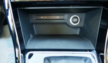 
VOLKSWAGEN Touran 2,0 Tdi 150 DSG7 Carat  + Toit pano + Attelage + Caméra + Full Led + Options, 1ère Main – Garantie 12 mois. complet								