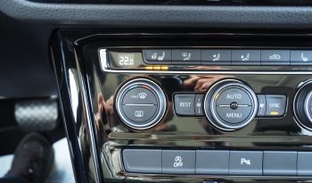 
VOLKSWAGEN Touran 2,0 Tdi 150 DSG7 Carat  + Toit pano + Attelage + Caméra + Full Led + Options, 1ère Main – Garantie 12 mois. complet								