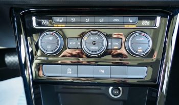 
VOLKSWAGEN Touran 2,0 Tdi 150 DSG7 Carat  + Toit pano + Attelage + Caméra + Full Led + Options, 1ère Main – Garantie 12 mois. complet								