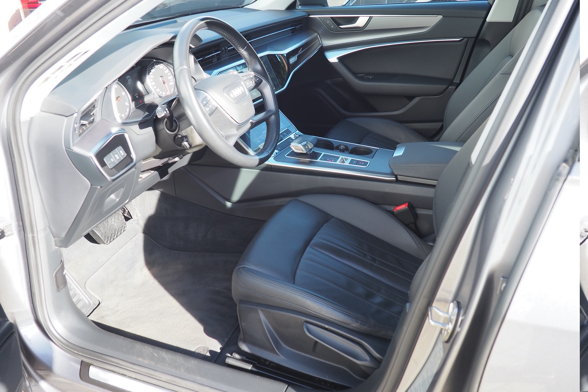 Audi A6 Avant 40 Tdi 204 Quattro S-Tronic Business Exécutive + Attelage + Cuir + Options, 1ère Main – Garantie 12 mois.