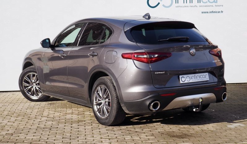 Alfa Roméo Stelvio 2,2d 160 Super AT8  + Caméra + Cuir + Attelage + Régulateur adaptatif + Options, 1ère Main – Garantie 12 mois.