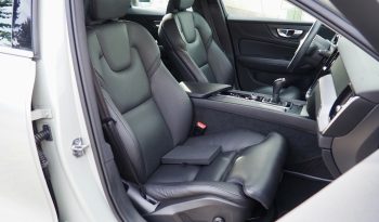 
VOLVO V60 D3 150 Business Executive  + Attelage élec. + Cuir + Caméra + Carte main libre + Options, 1ère Main – Garantie 12 mois. complet								