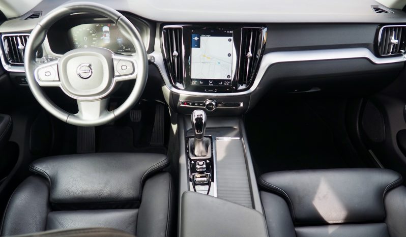 VOLVO V60 D3 150 Business Executive  + Attelage élec. + Cuir + Caméra + Carte main libre + Options, 1ère Main – Garantie 12 mois.