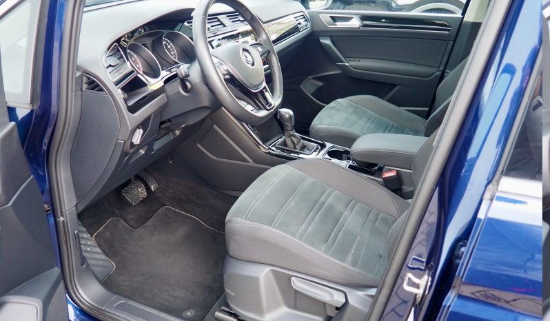 VOLKSWAGEN Touran 1,5 Tsi 150 Evo DSG7 Carat  + Toit pano. + Attelage élec. + Full Led + Options, 1ère Main – Garantie 12 mois.