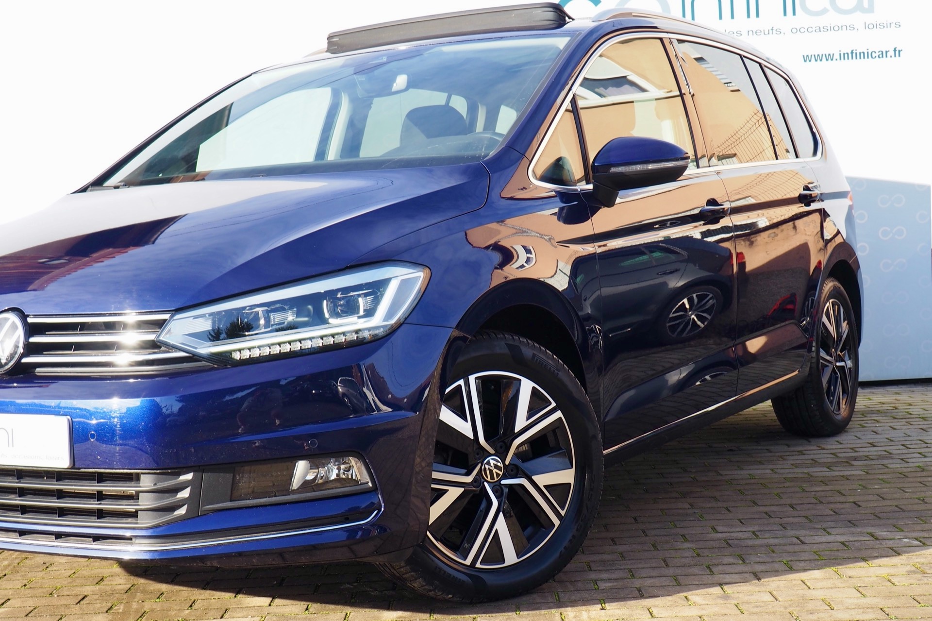 VOLKSWAGEN Touran 2,0 Tdi 150 DSG Style, 7 places  + Toit pano. + Digital Cockpit  + Full Led + Options, 1ère Main – Garantie 12 mois.