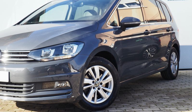 VOLKSWAGEN Touran 1,5 Tsi 150 Evo Carat  + Attelage élec. + Cuir + Caméra + Carte main libre + Options, 1ère Main – Garantie 12 mois.