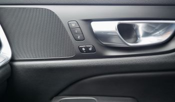 
VOLVO V60 B4 197 Geartronic Plus Style Dark  + Pack Intelisafe Pro + Caméra 360° + Options, 1ère Main – Garantie 12 mois. complet								