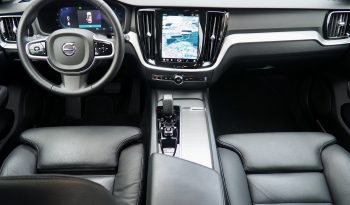 
VOLVO V60 B4 197 Geartronic Plus Style Dark  + Pack Intelisafe Pro + Caméra 360° + Options, 1ère Main – Garantie 12 mois. complet								