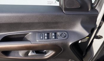 
Peugeot Rifter Hdi 130 EAT8 GT-Line  + Toit panoramique + Attelage + Options, 1ère Main – Garantie 12 mois. complet								