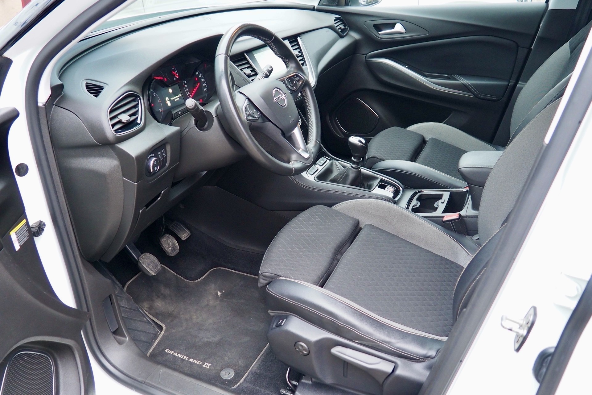 OPEL Grandland X Cdti 130 Design Line  + Options, 1ère Main  – Garantie 12 mois.