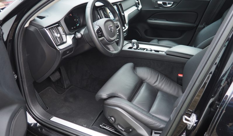 VOLVO V60 B4 197 Geartronic Plus Style Dark  + Pack Intelisafe Pro + Caméra 360° + Options, 1ère Main – Garantie 12 mois.