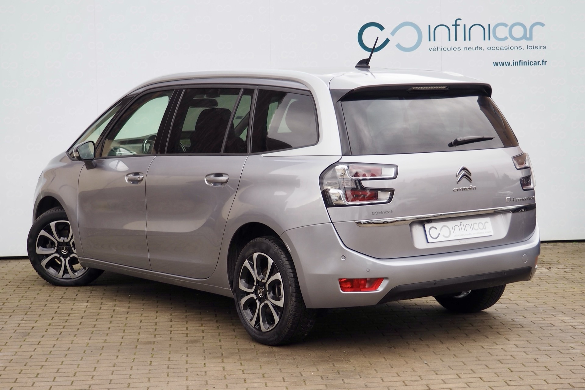 CITROEN Grand C4 Spacetourer Hdi 130 Shine Pack, 7 places  + Options, 1ère Main  – Garantie 12 mois.