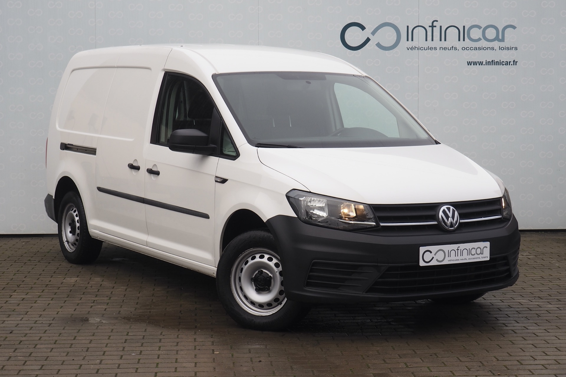 VOLKSWAGEN Caddy Van Maxi 2,0 Tdi 102 Business Line Plus GPS  + Attelage + Options – 1ère Main, Garantie 12 mois.