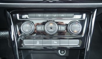 
VOLKSWAGEN Touran 2,0 Tdi 150 DSG Carat, 7 places  + Toit pano. + Attelage  + Full Led + Options, 1ère Main – Garantie 12 mois. complet								