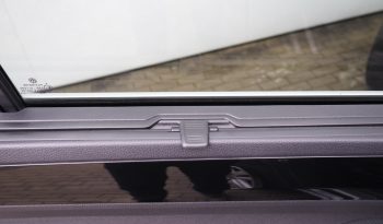 
VOLKSWAGEN Touran 2,0 Tdi 150 DSG Carat, 7 places  + Toit pano. + Attelage  + Full Led + Options, 1ère Main – Garantie 12 mois. complet								