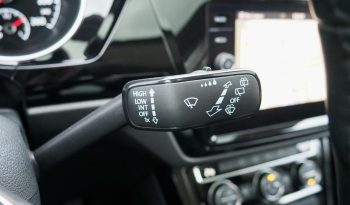 
VOLKSWAGEN Touran 2,0 Tdi 150 DSG Carat, 7 places  + Toit pano. + Attelage  + Full Led + Options, 1ère Main – Garantie 12 mois. complet								