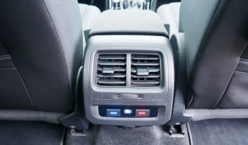 
VOLKSWAGEN Touran 2,0 Tdi 150 DSG Carat, 7 places  + Toit pano. + Attelage  + Full Led + Options, 1ère Main – Garantie 12 mois. complet								